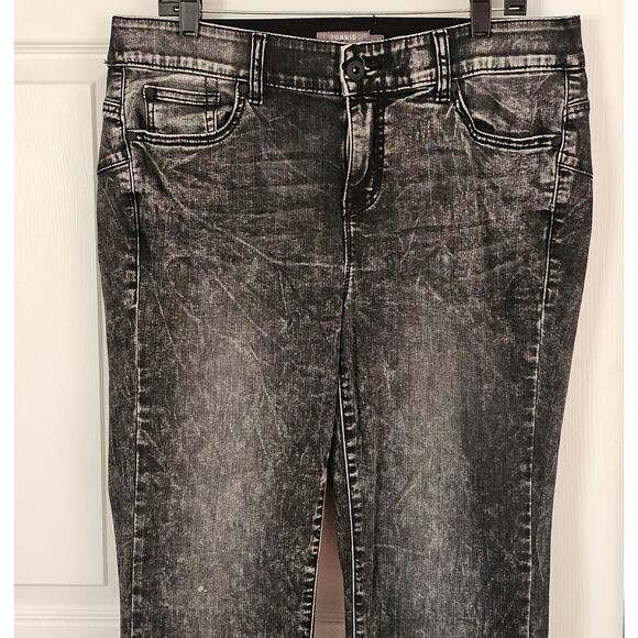 Torrid 16T Bombshell Straight Black Stonewash Jeans Street Tall Long Punk Plus - Picture 2 of 8